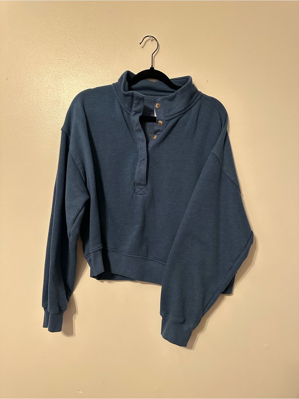 American Eagle Outfitters Blue Pullover Henley Sweatshirt